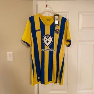 Adult Large Maccabi Tel Aviv FC Official Home Jersey 2018/2019 season. Tags on.